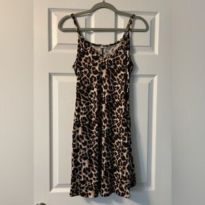 Leopard Women's Summer Spaghetti Strap Dress with Pockets. Size small.